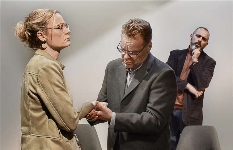 Paarberatung zu dritt: Wer braucht hier eigentlich die Therapie? 