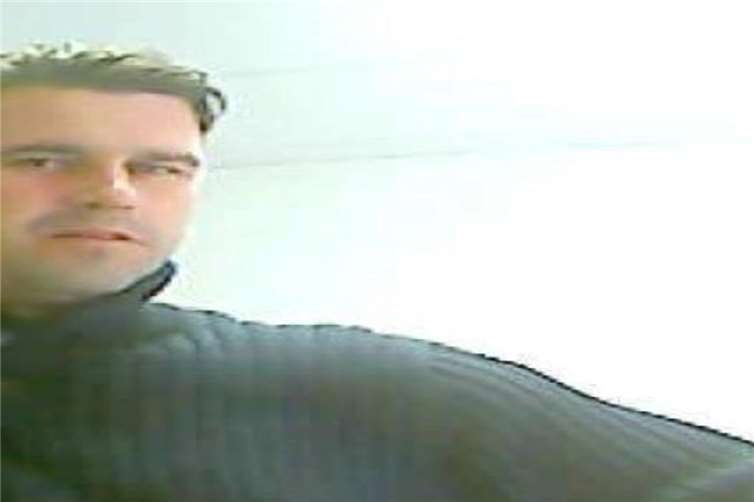 Fahndung in Bonn: Wer kennt diesen Mann?