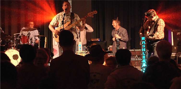 BLICK aktuell TV: Line-Dance und Country-Night