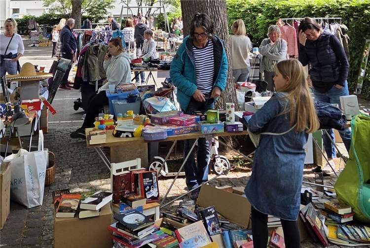 Premiere gelungen: Metternicher Stadtteilflohmarkt begeistert die Besucher 