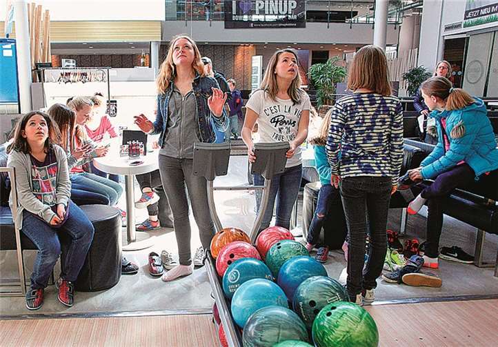 Auch das Bowlen liegt den Tenniskids 