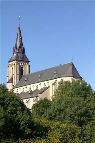 „Müllenbacher Dom“ wird 170 – Neues Dach zum Geburtstag der Kirche 
