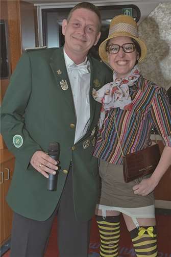 Yasmina Schins Edwin Toledo Rheinländer erhielten das Ehrenkreuz in Silber 