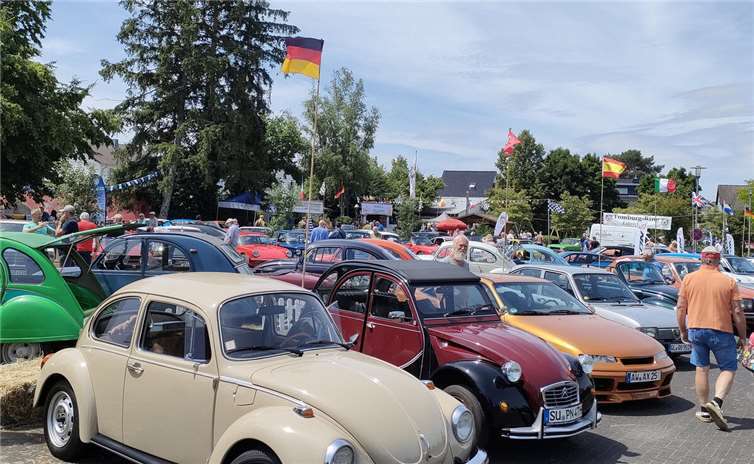 Dorfplatz wurde zu lebendigem Museum 