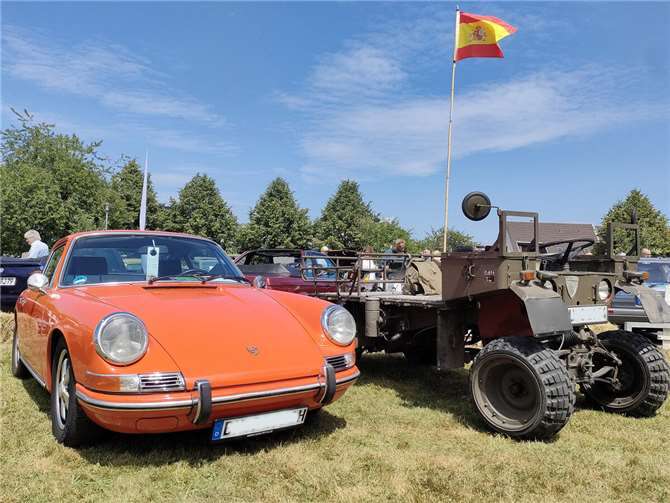 Dorfplatz wurde zu lebendigem Museum 
