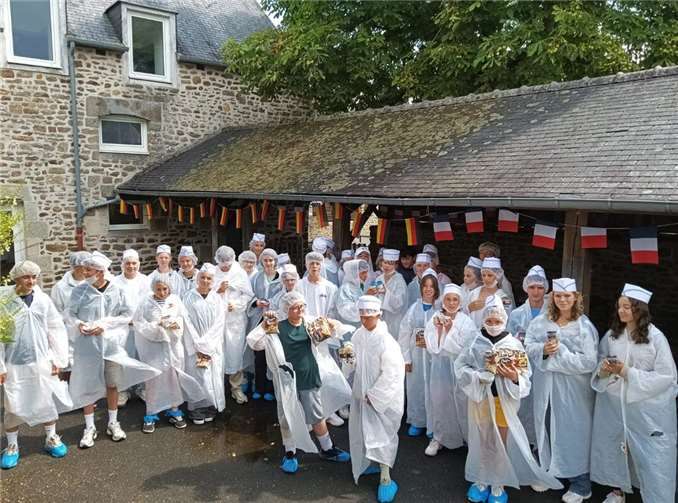 Jugendliche verbringen erlebnisreiche Tage in der Bretagne 