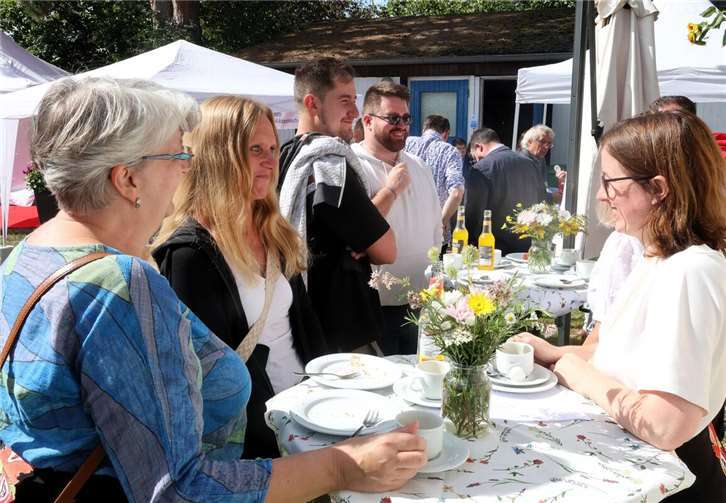 Wiesenfest und Jubiläum in Engers vereint Wiesenfest und Jubiläum in Engers vereint