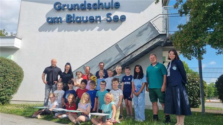 Sitz-Tisch-Kombinationen werden mit großem Interesse genutzt 