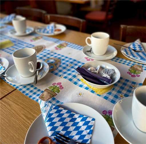 Von Schlossführung bis Büchercafé – ereignisreiche Tage in Döttesfeld Von Schlossführung bis Büchercafé – ereignisreiche Tage in Döttesfeld