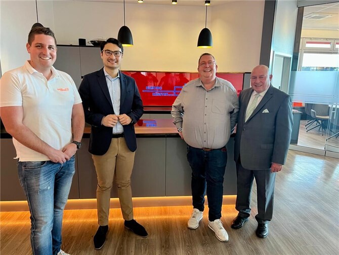 CDU-Landtagskandidat Philip Rünz zu Gast im Handwerksbetrieb Elektro Künster