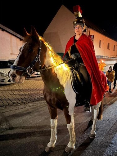 Traditioneller St. Martinsumzug in Naunheim 