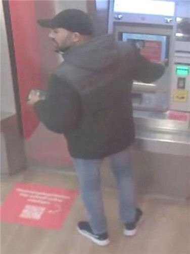 Fahndung: Unbekannte heben Geld mit fremder Debitkarte ab 