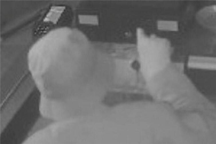 01.12.: Fahndung nach Diebstahl 