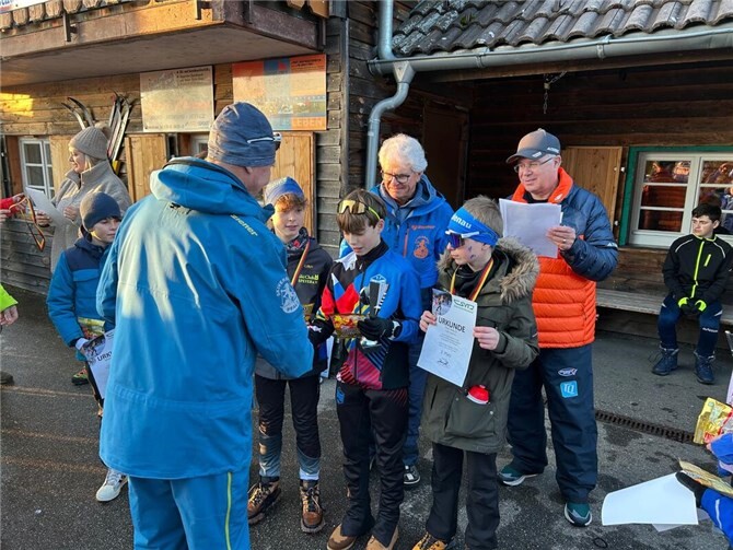 Skilanglauf-Talente auf dem Siegertreppchen 