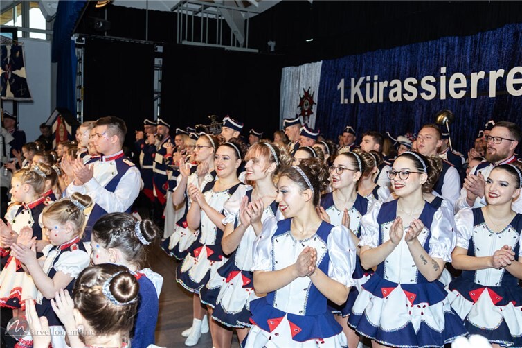 Kürassiere feiern Standartenfrühschoppen 