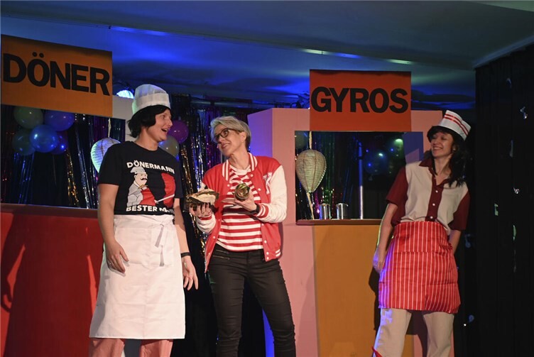 Ausgelassene Stimmung bei der Sitzung der Holzweiler Möhnen  