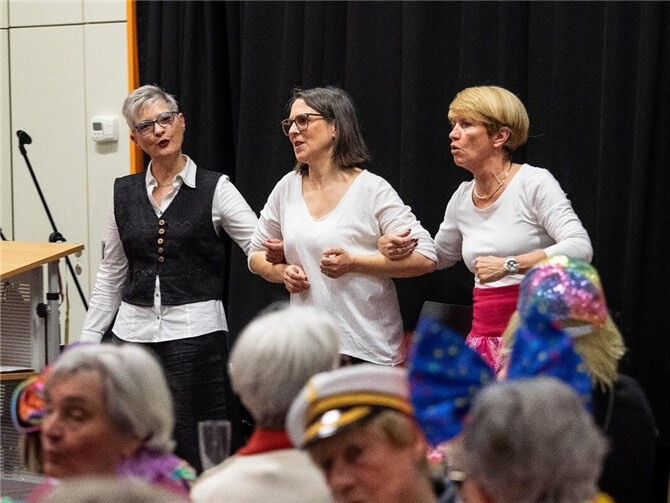 Närrische Überraschungen im JuBüz: Ein Nachmittag voller Lachen 