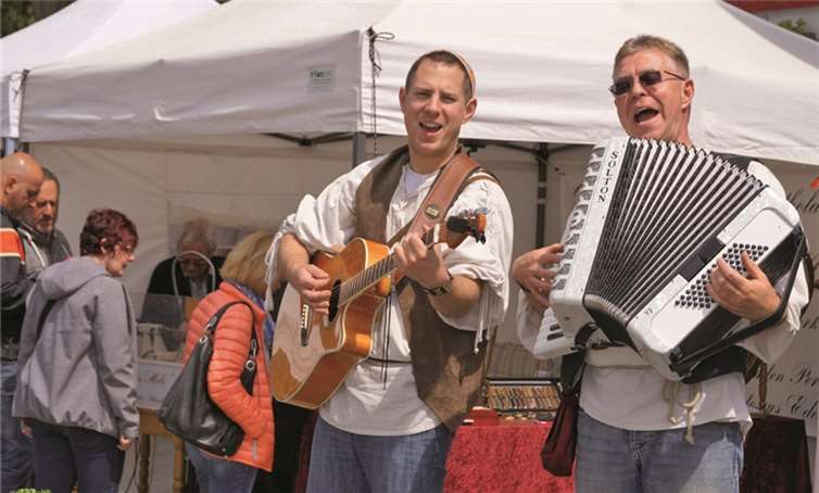 Ein bunter Markt der Erlebnisse 