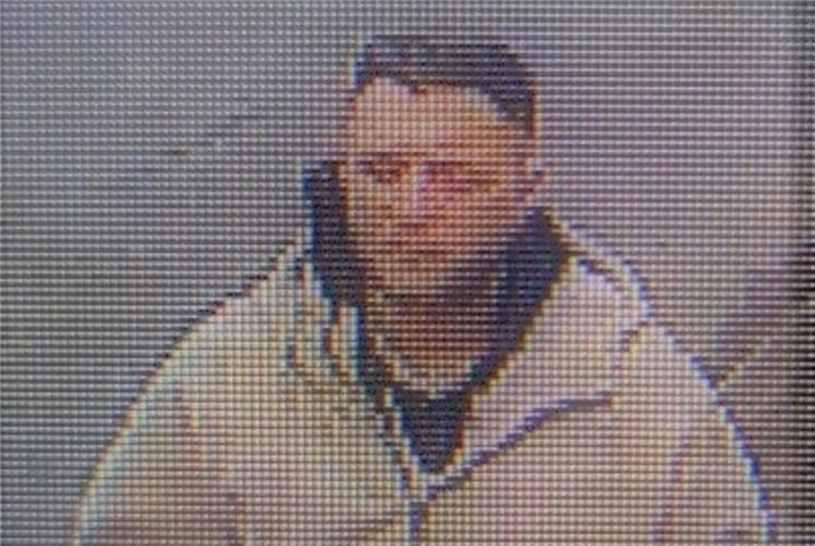 12.12.: Dreister Paketsdiebstahl im Kreis Altenkirchen: Polizei fahndet nach Komplizen