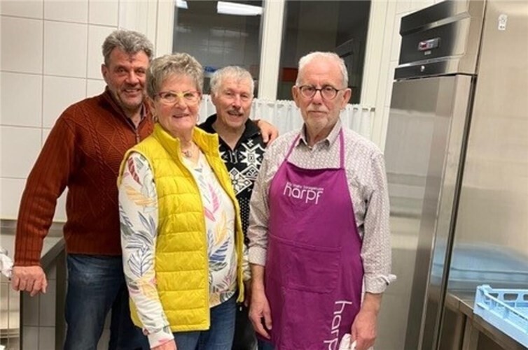 Heringsessen und Gesang: Tradition trifft Freizeit beim MGV ChorArt 