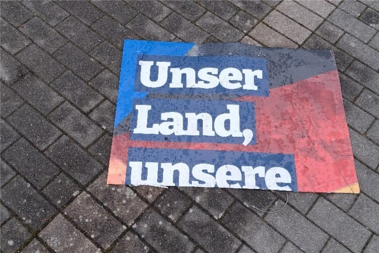 Demokratie endet nicht am Laternenpfahl 