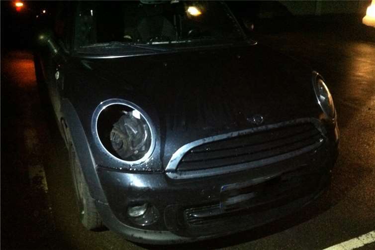 Bild des ausgebauten Scheinwerfers. Foto: Polizei Koblenz