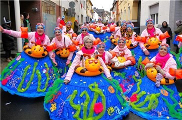 Fotogalerie: Rosenmontagszug Gladbach 2026