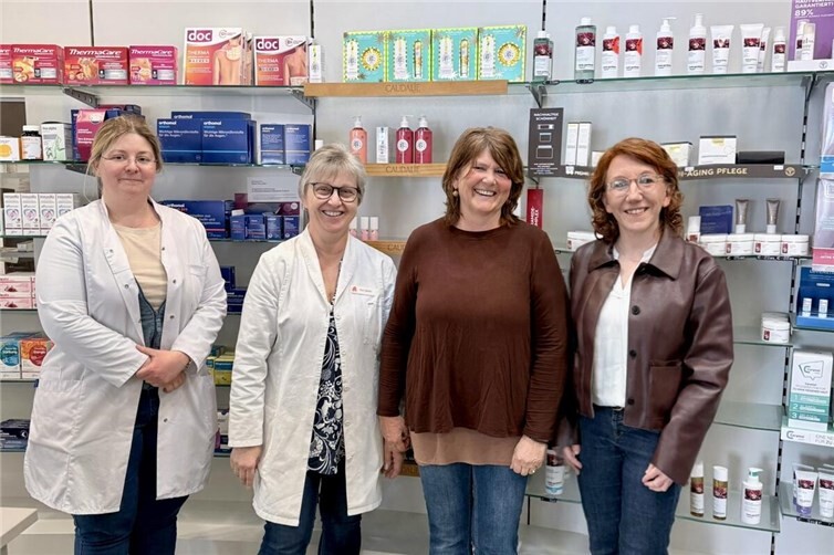 Bild: v.l.n.r.: Fr. Jonen, Fr. Jakobs, Fr. Schütte, Susanne Müller