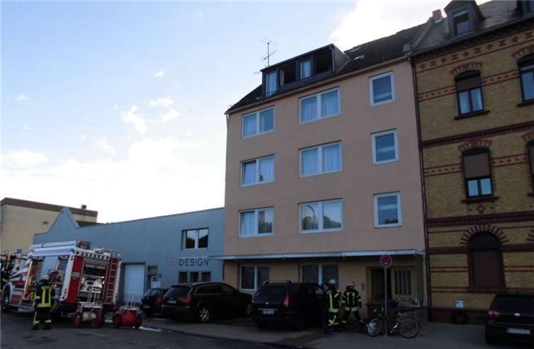 Bild vom Einsatz der Feuerwehr in der Andernacher Straße in Koblenz. Fotos: Feuerwehr Koblenz