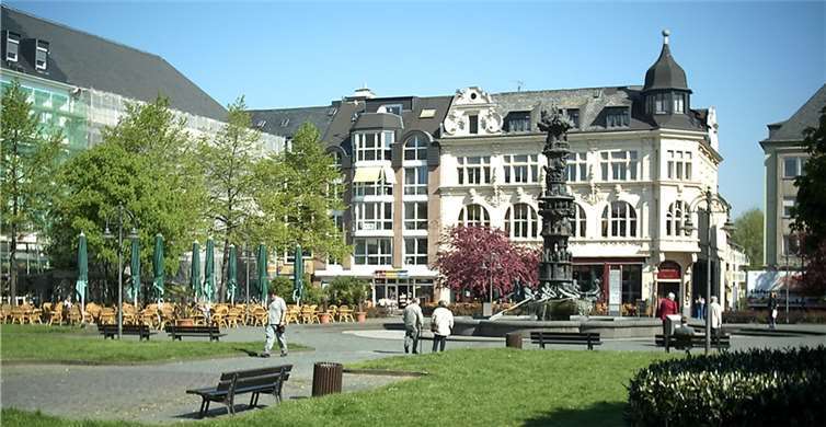 Bild vom Josef-Görres-Platz in Koblenz. Foto: Michael Rose / Wikimedia Commons