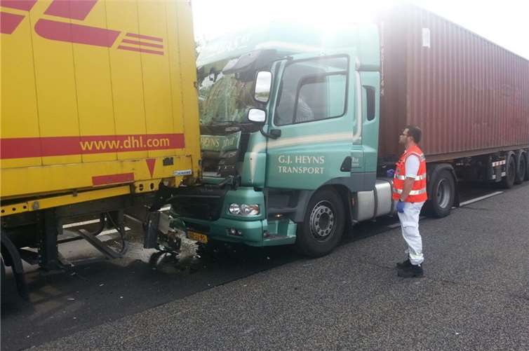 Bild von der Unfallstelle auf dem Meckenheimer Kreuz. Foto: privat