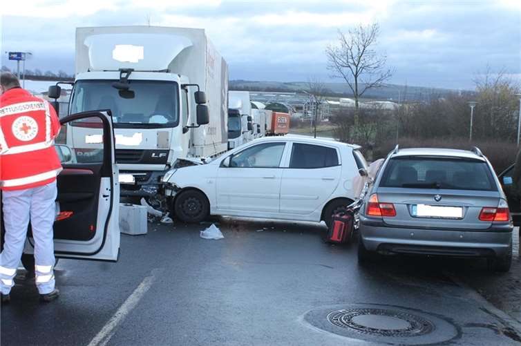 Bild von der Unfallstelle in Polch. Polizei