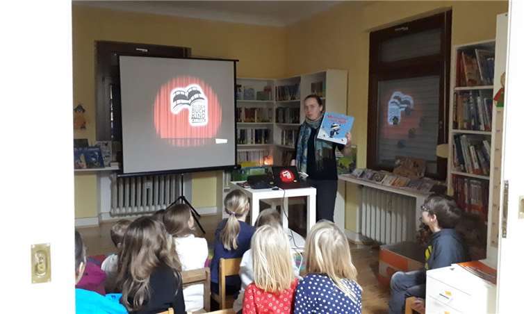 Bilderbuchkino in der Bücherei während des Kripper Weihnachtsmarktes.Foto: privat