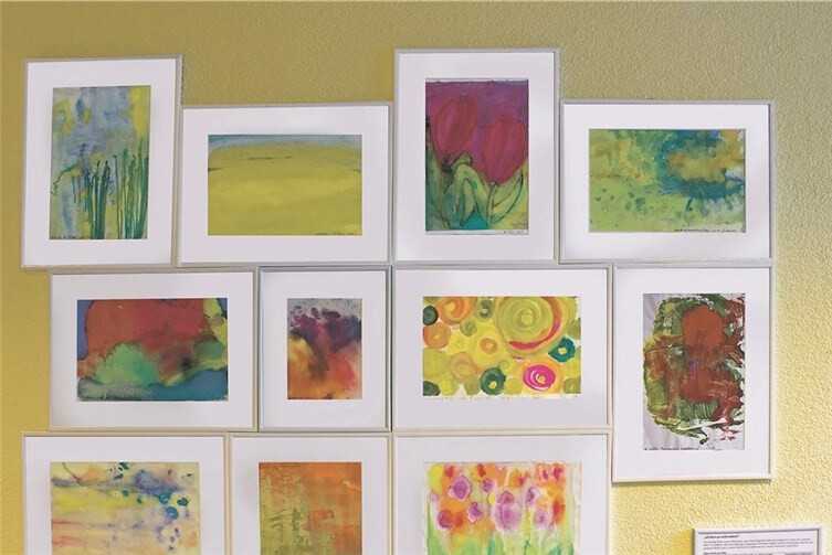 Bilderwand im Foyer des Seniorenheims der Verbandsgemeinde Linz am Rhein.privat