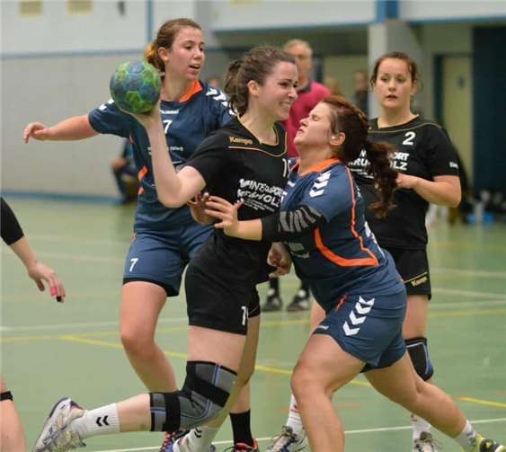 Bina Jöhnk beim Torabschluss. privat