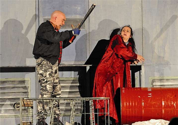 Birgit Iserloh und Ralf Lamprecht zeigen vollen Einsatz.FIX