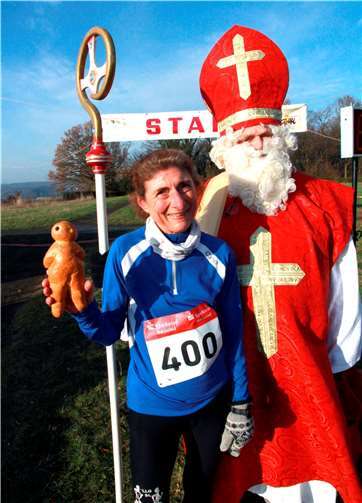 Birgit Lennartz (LLG St. Augustin) gewann 13 mal die Mittel- oder Langstrecke beim Erpeler Nikolauslauf.