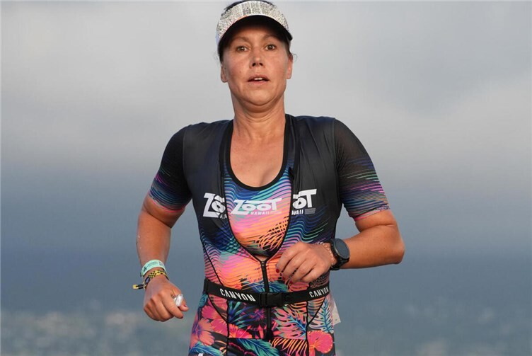Birke Thielen kurz vor dem Ziel auf Hawaii. Foto: Team Thielen