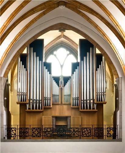 Bis Anfang September werden verschiedene Organisten aus der Region an der Orgel spielen.Foto: Förster & Nicolaus Orgelbau