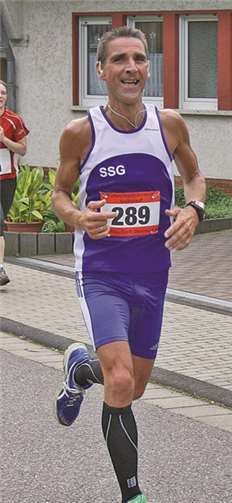 Bis Kilometer fünf konnte der Meckenheimer Frank Apfelbaum Keil-Formeck folgen. privat