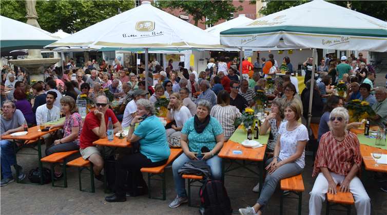 Bis auf den letzten Platz besetzt war der Marktplatz beinahe durchgängig an allen Tagen.