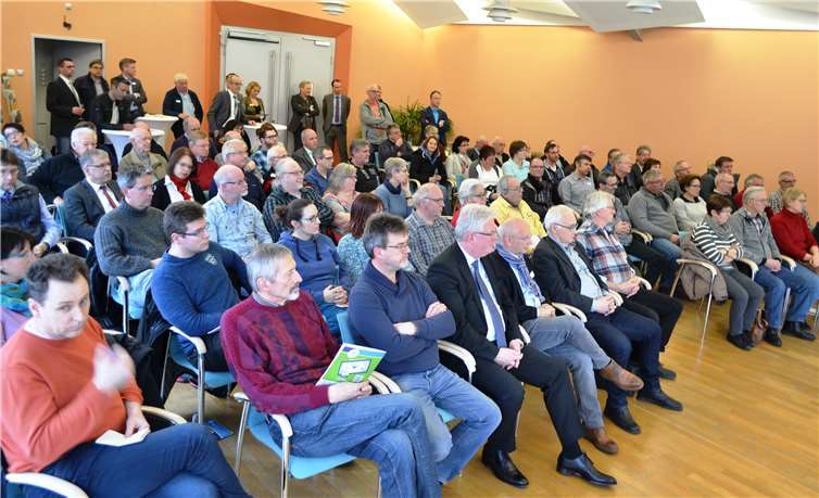 Bis auf den letzten Platz besetzt war der Sitzungssaal im Cochemer Kreishaus.