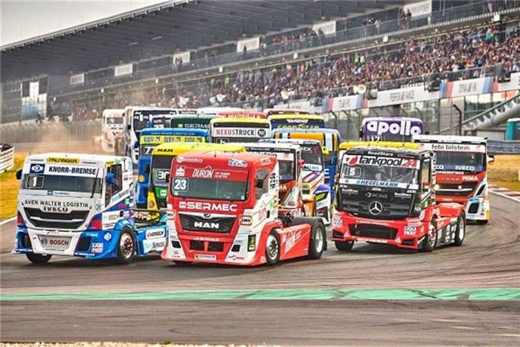 Bis zu 1.050 PS haben die Race Trucks des Int. ADAC Truck-Grand-Prix. Die Veranstaltung bietet neben den Rennen auch ein umfangreiches Rahmenprogramm, mit traditionellem Musik-Festival in der Müllenbachschleife.  Foto: Robert Kah