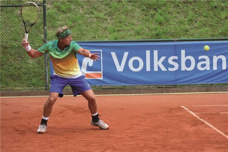 Bis zur verletzungsbedingten Aufgabe im zweiten Satz bot Thorsten Teichmann dem Weltranglisten-Ersten Fahlke durchaus Paroli.