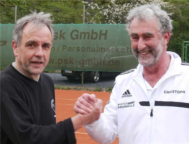 Bisher ungeschlagen sind die beiden Topspieler der SG Steimel/Straßenhaus Uli Scheyer (li) und Christoph Hilpisch. In Linz gewannen beide neben ihren Einzeln auch die Doppelpartie mit 6:1 u. 6:1 gegen ihre Linzer Gegner.Foto: Dietrich Rockenfeller/Archiv TC Steimel