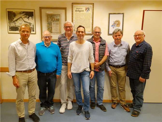 Björn Hümmerich (Mitte) nimmt die Herausforderung an. Quelle: CDU-Ortsverband Hilgert-Kammerforst