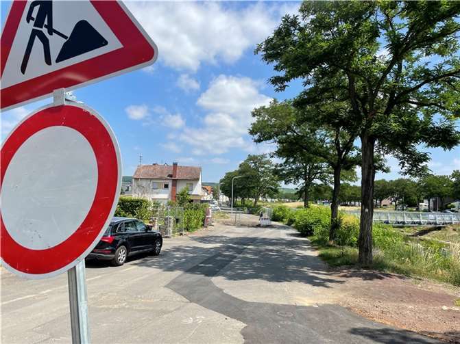 Blick in die Ahrallee im Sommer 2022.  Foto: ROB