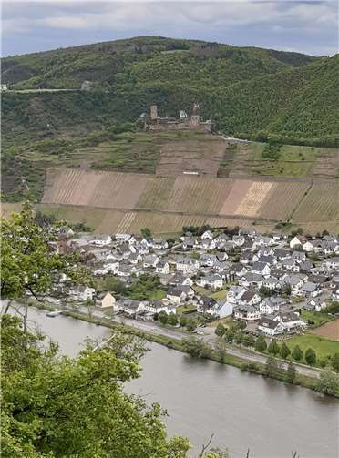 Blick vom Kanaul über Löf auf Alken und Burg Thurant.Foto: privat