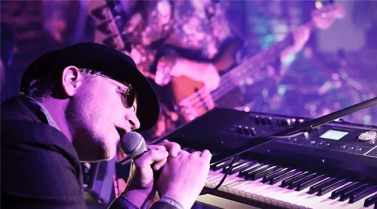 BlueStroke begeistern mit handgemachter, ehrlicher Musik. Foto: privat