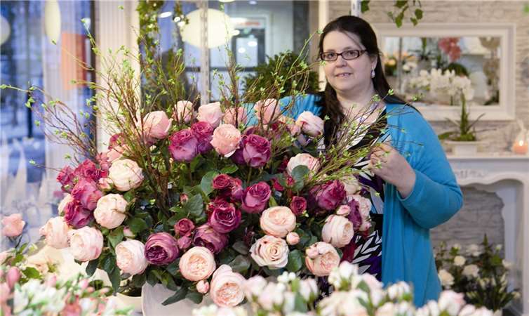 Blumen aus Seide in allen Farben, Formen und Größen gibt es im Seidenblumenhaus Elfleur von Andrea Lehmacher in Bad Neuenahr.